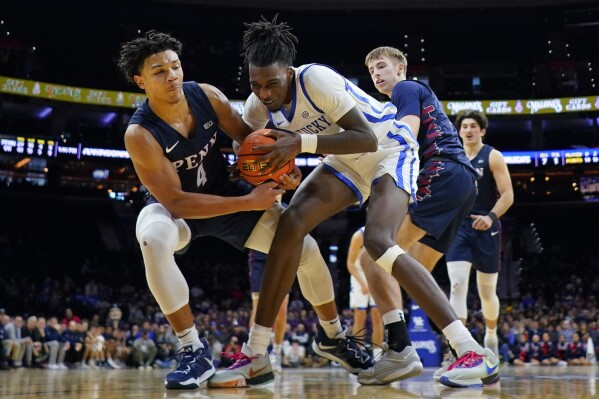 Aaron Bradshaw has double double helps No. 16 Kentucky hold off